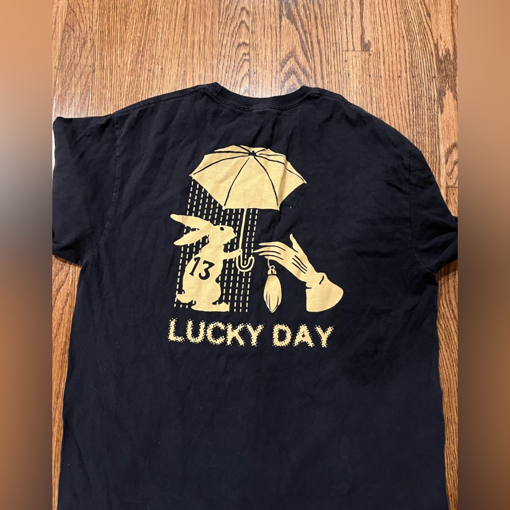 Lucky day t shirt size large men’s used